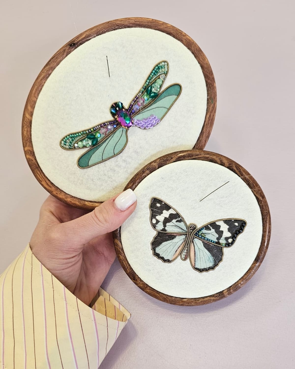 Bead embroidered brooch design example 1 from Santa Mieriiga's collection