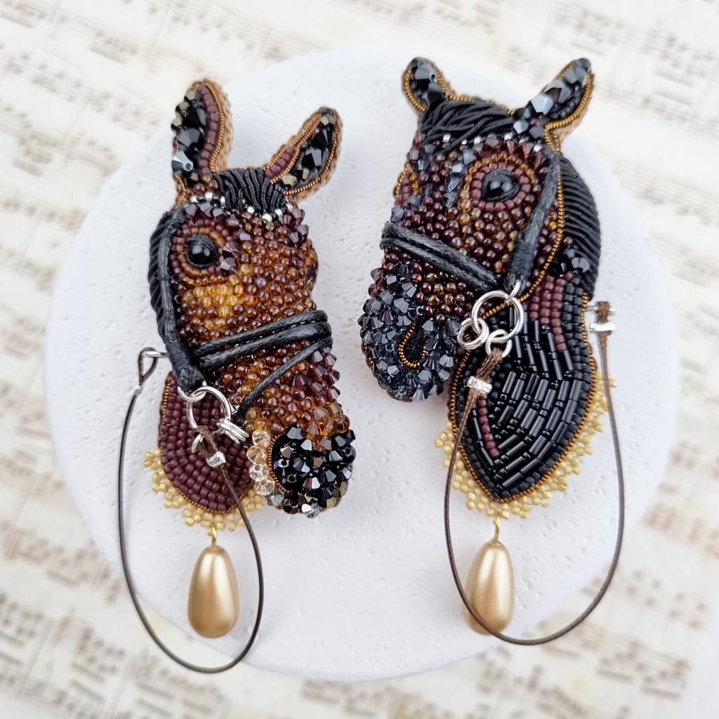 Brooch front — example 1